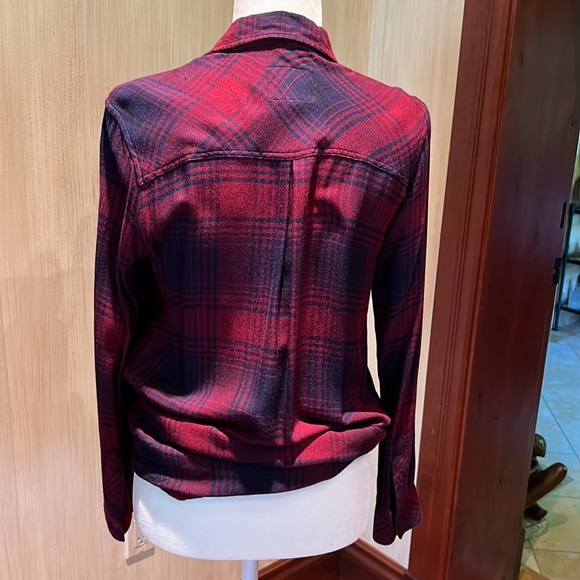 Rails button down - Picture 2 of 2